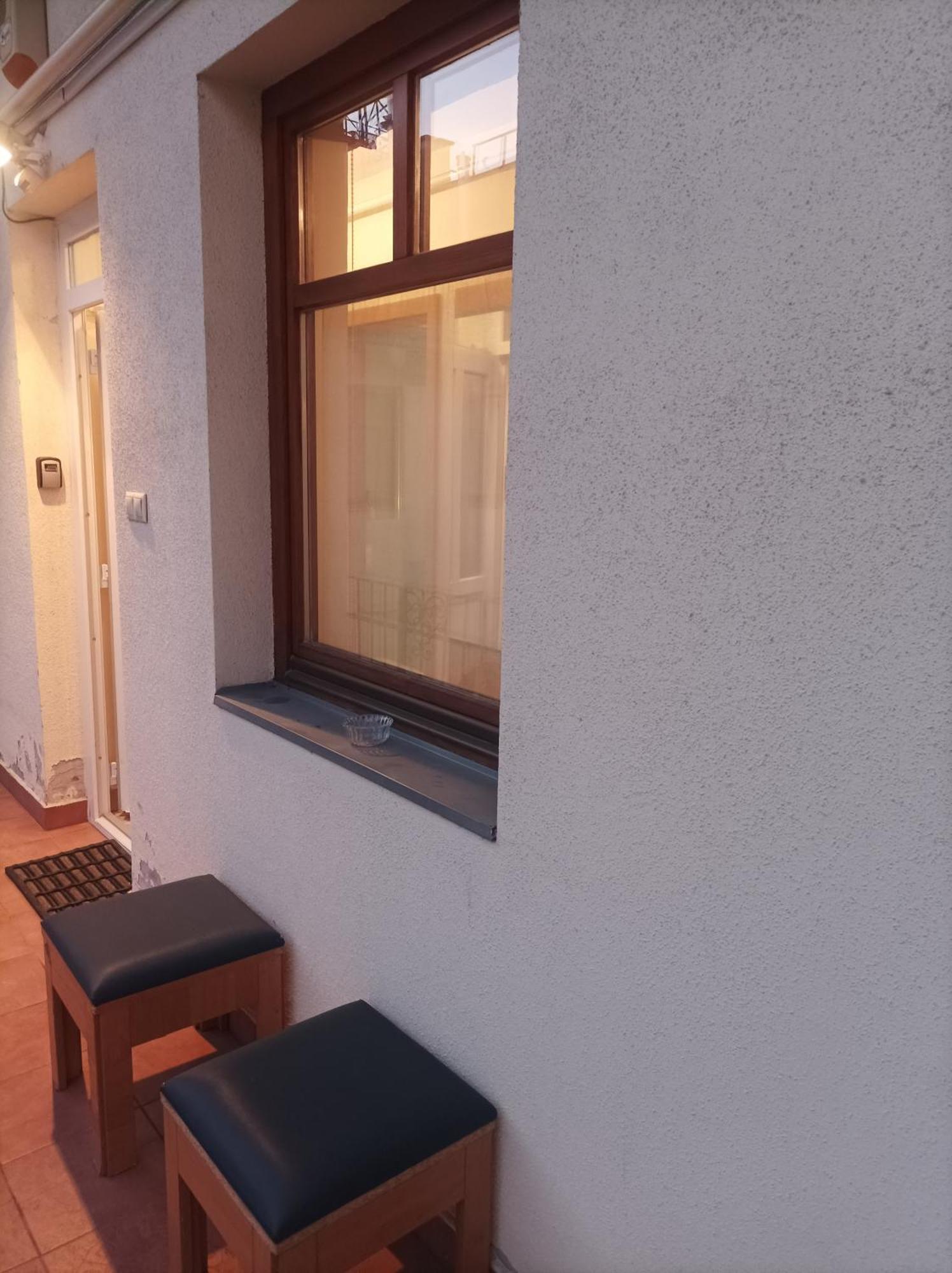 Central Apartment At Nagymezo Street Budapest Bagian luar foto